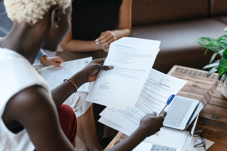 VSME vs ESRS – vad är skillnaden för små företag?